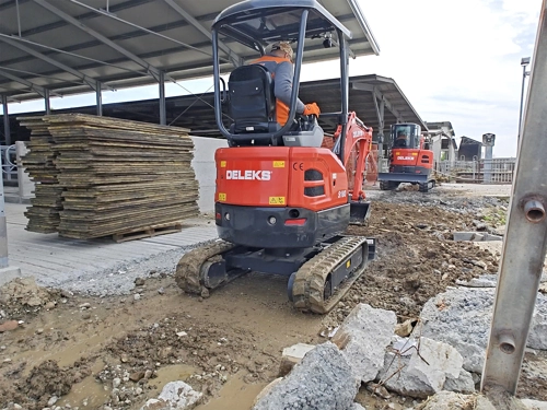 Kompakter Minibagger 1,8 Tonnen mit Kubota-Motor D902, null Heckausschlag – Image 8